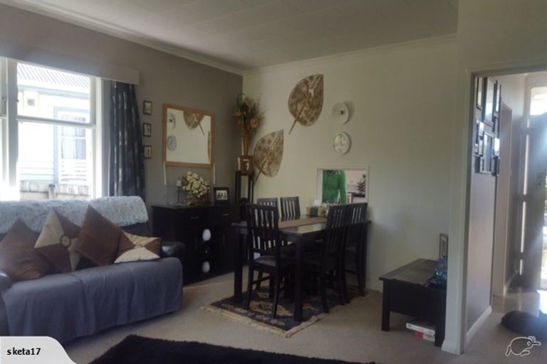 Photo of property in 26-26a Amundsen Grove, Stokes Valley, Lower Hutt, 5019