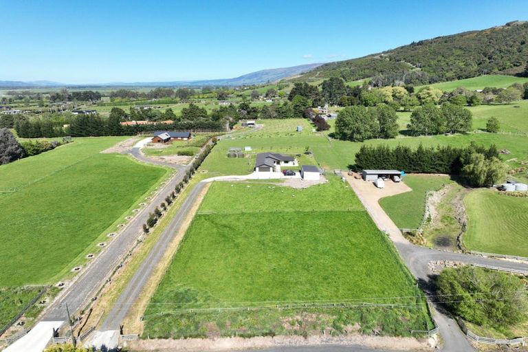 Photo of property in 30 Tara Hills Drive, North Taieri, Mosgiel, 9092