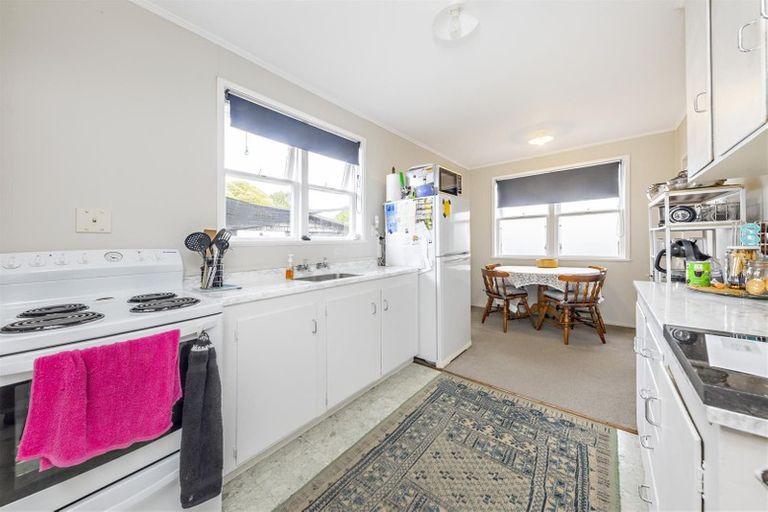 Photo of property in 20 Brightwell Street, Papakura, 2110