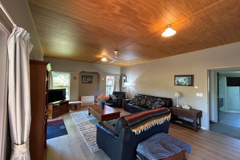 Photo of property in 109 Alison Avenue, Albert Town, Wanaka, 9305