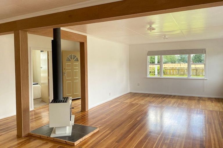 Photo of property in 15 Gladstone Street, Woodville, 4920