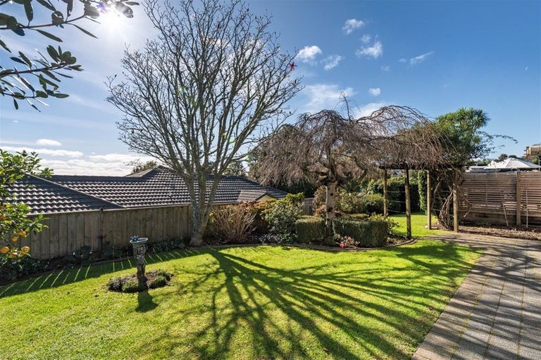 Photo of property in 6 Oteki Park Drive, Welcome Bay, Tauranga, 3112