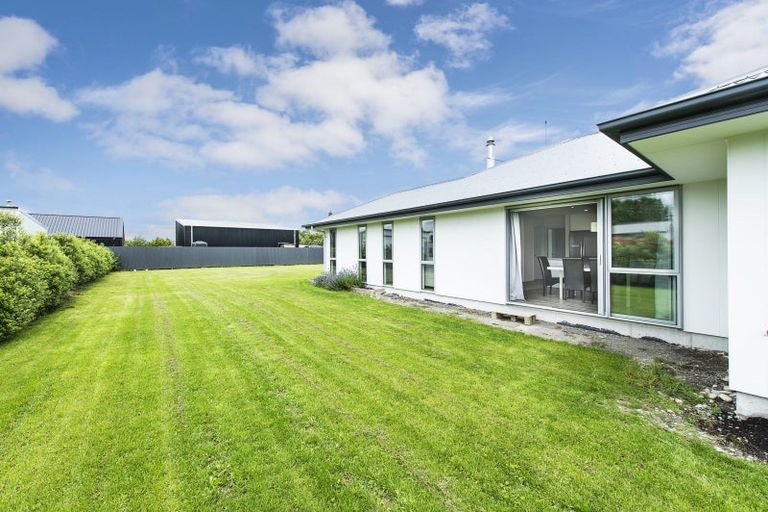 Photo of property in 16 Hobbs Street, Hororata, 7572