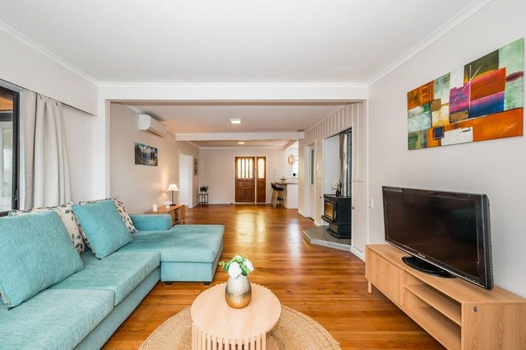 Photo of property in 18 Ruru Road, Otaihanga, Paraparaumu, 5036