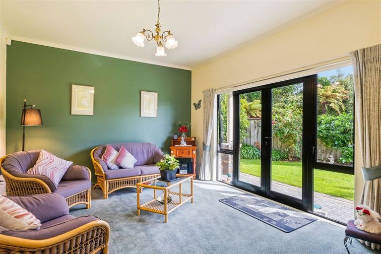 Photo of property in 6 Hillcrest Lane, Levin, 5510