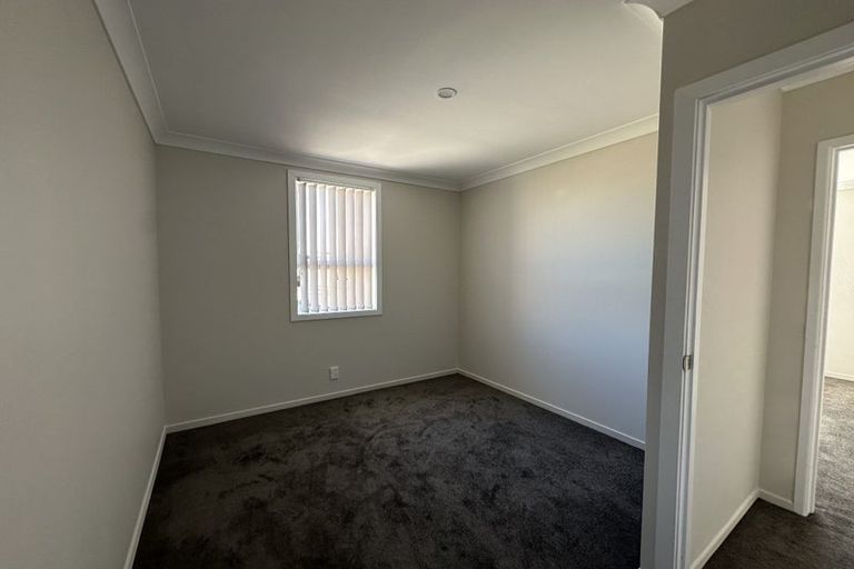 Photo of property in 4 Convair Crescent, Mangere, Auckland, 2022