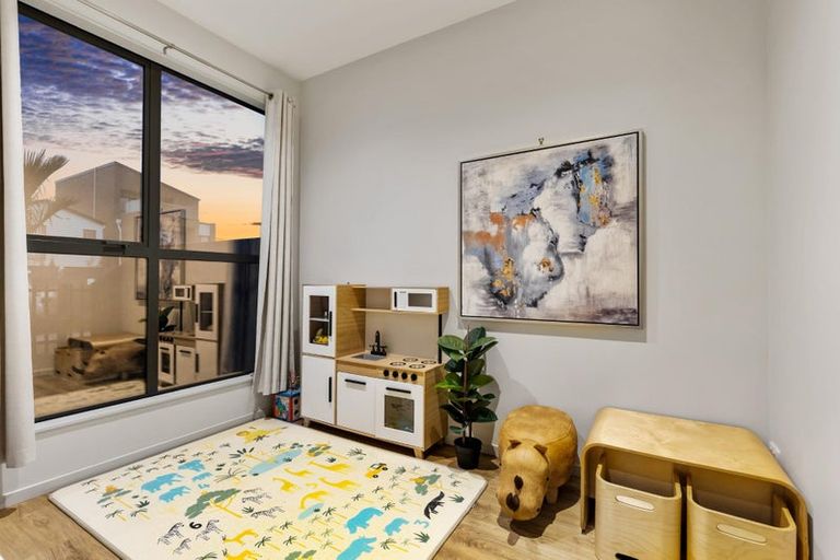 Photo of property in 73 Tahetoka Street, Westgate, Auckland, 0814