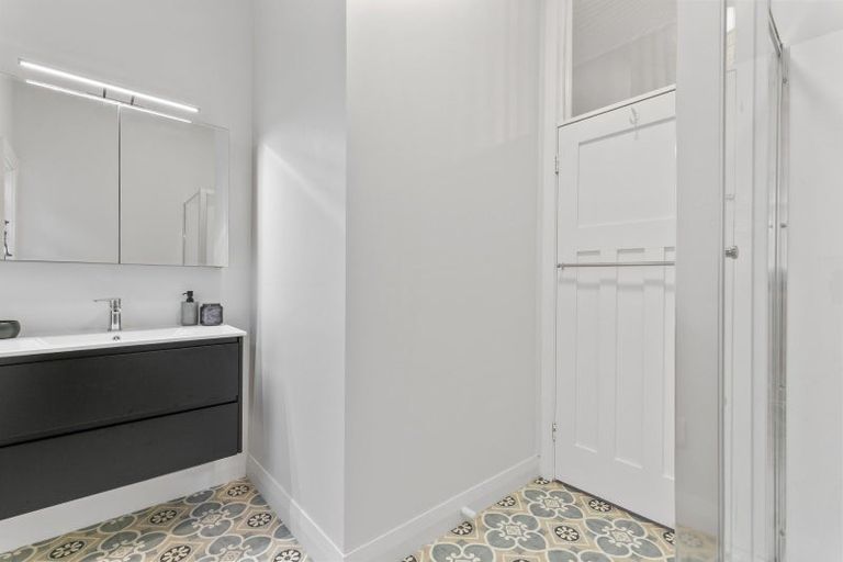 Photo of property in 10 Saint John Street, Aro Valley, Wellington, 6011