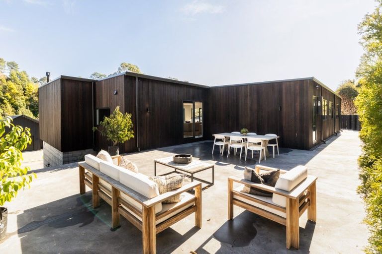 Photo of property in 17 Taruna Place, Havelock North, 4130