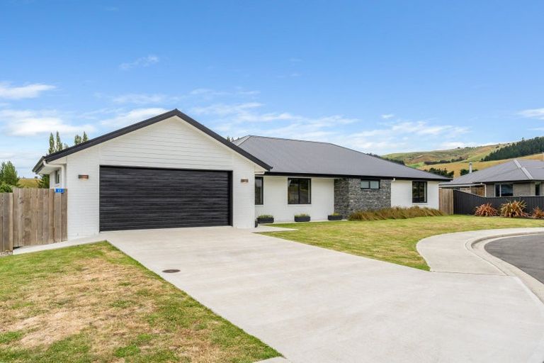Photo of property in 17 Mallard Drive, Waihola, Milton, 9073