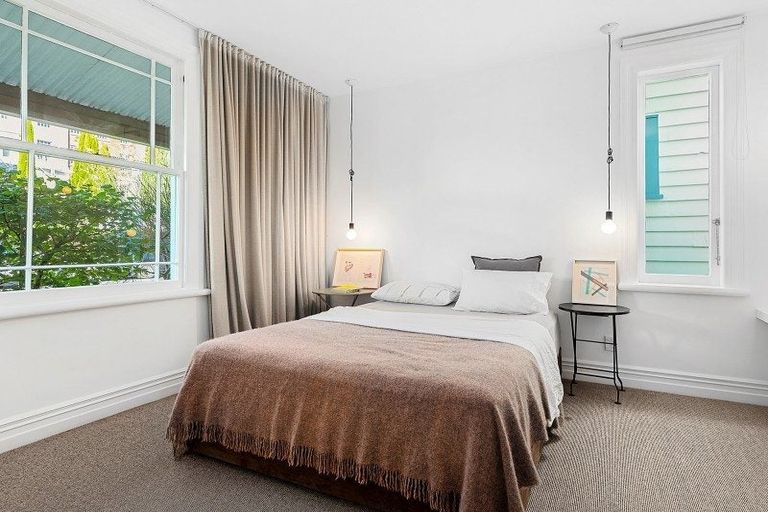 Photo of property in 32 Aro Street, Aro Valley, Wellington, 6021