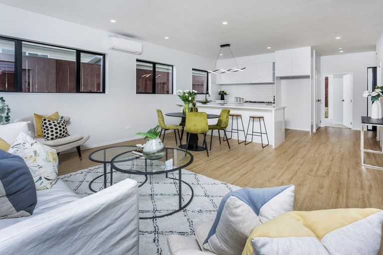 Photo of property in 76b Bond Crescent, Forrest Hill, Auckland, 0620