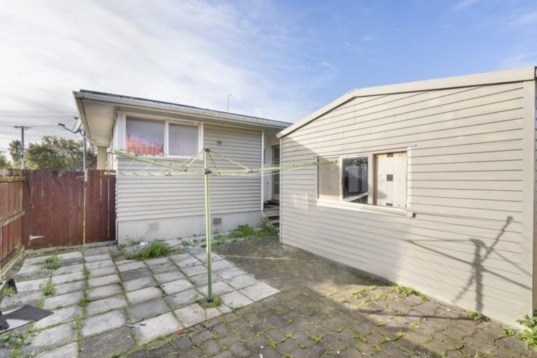 Photo of property in 16a Nogat Avenue, Papatoetoe, Auckland, 2024