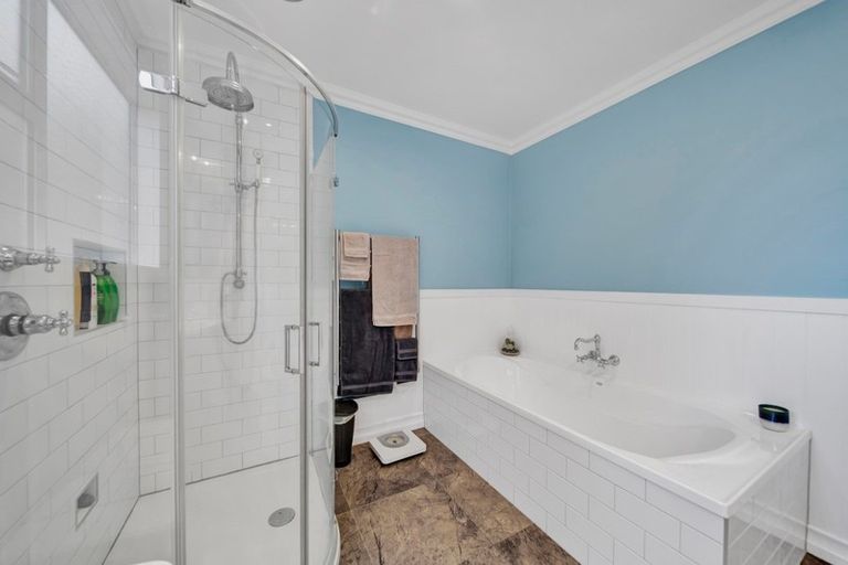 Photo of property in 4 Cross Street, Lepperton, New Plymouth, 4373