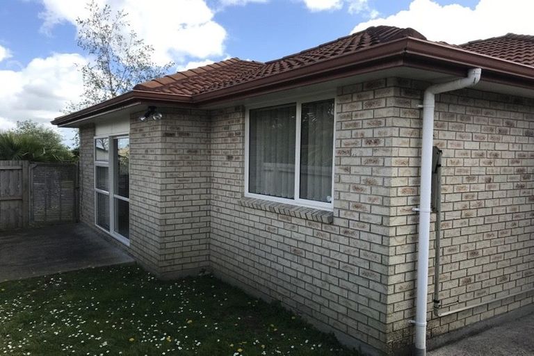 Photo of property in 182 Keri Vista Rise, Papakura, 2110