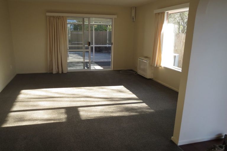 Photo of property in 1/4 Solway Avenue, Ilam, Christchurch, 8041