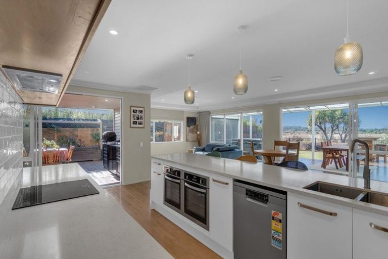 Photo of property in 24 Pegasus Main Street, Pegasus, 7612