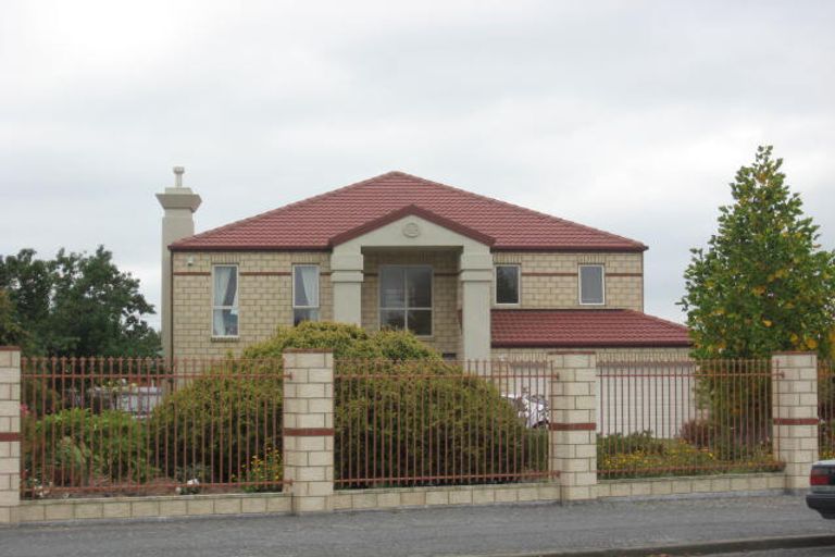 Photo of property in 143 Victoria Street, Ashburton, 7700