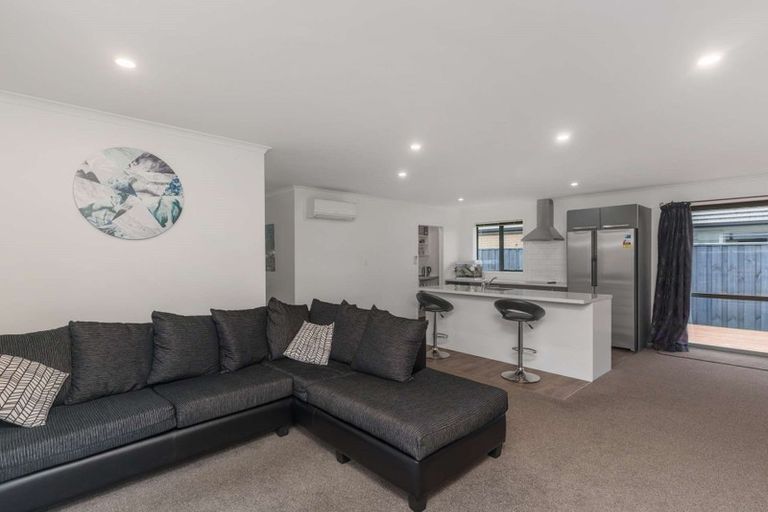 Photo of property in 5 Ragley Way, Rolleston, 7615