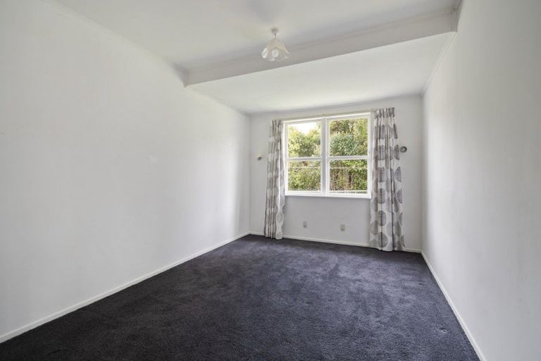 Photo of property in 393 Aokautere Drive, Aokautere, Palmerston North, 4471