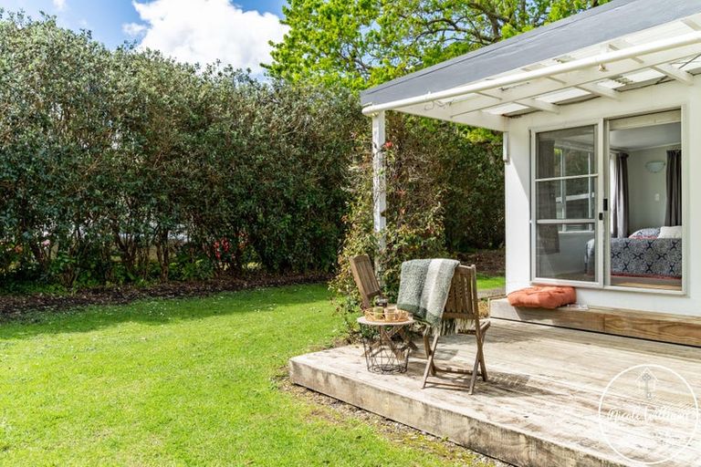 Photo of property in 9 Regent Street, Whakapirau, Maungaturoto, 0583