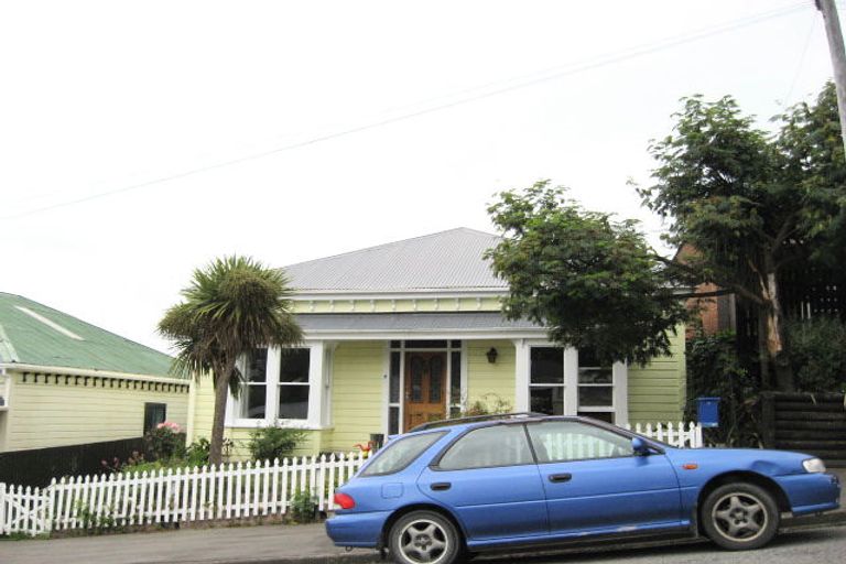 Photo of property in 7 Voelas Road, Lyttelton, 8082
