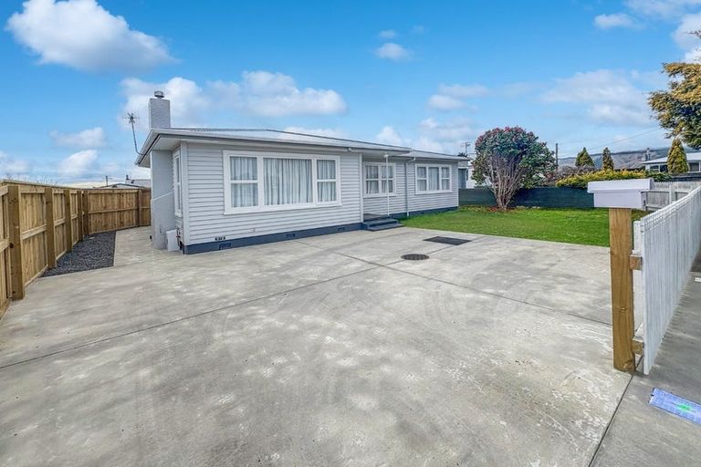 Photo of property in 29 Bledisloe Street, Levin, 5510