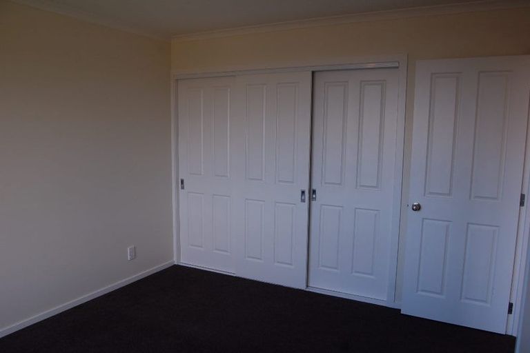 Photo of property in 27 Aniseed Grove, Timberlea, Upper Hutt, 5018