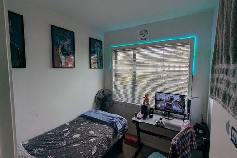 Photo of property in 15 Raymond Grace Avenue, Huapai, Kumeu, 0810