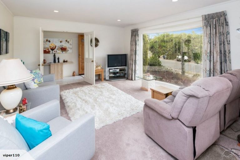 Photo of property in 2/2 Embleton Close, Northpark, Auckland, 2013