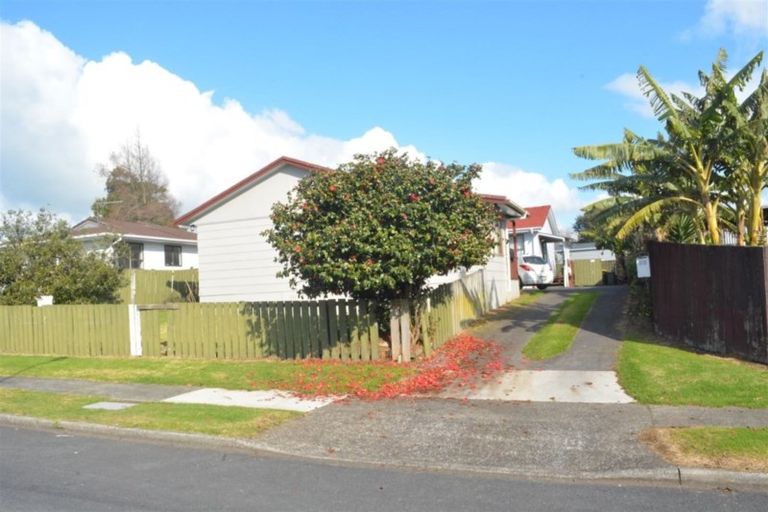 Photo of property in 1/3 Ririno Place, Manurewa, Auckland, 2102