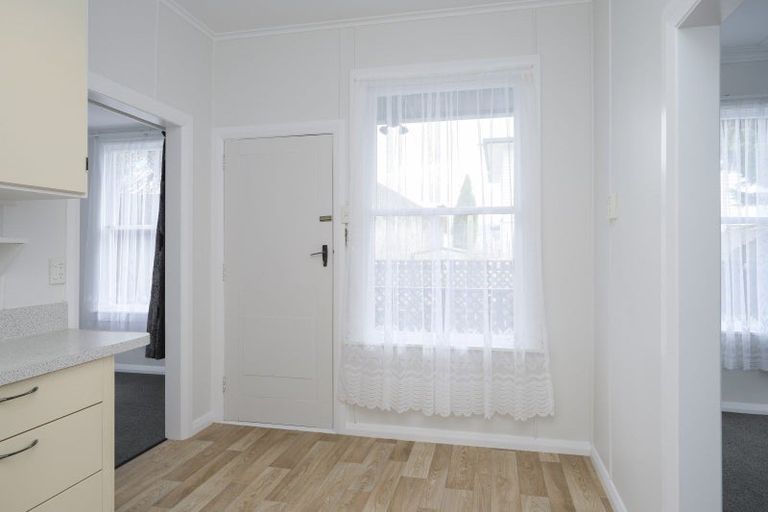 Photo of property in 18 Swinburn Street, Dannevirke, 4930