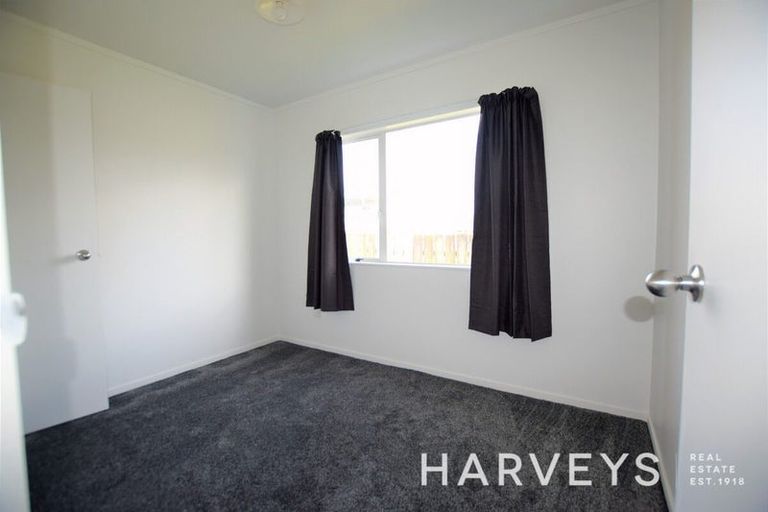 Photo of property in 46 Hindmarsh Street, Henderson, Auckland, 0612