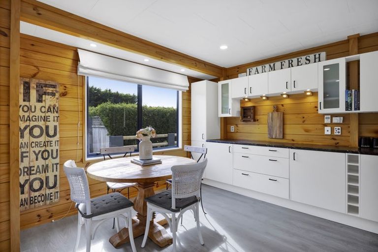 Photo of property in 295 Turuturu Road, Hawera, 4674