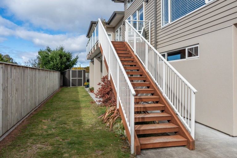 Photo of property in 3b Isobel Street, Acacia Bay, Taupo, 3330