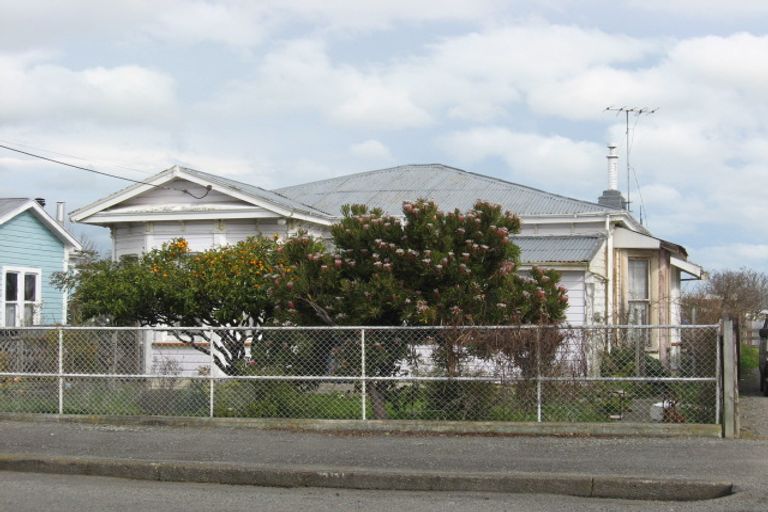 Photo of property in 108 Bannister Street, Masterton, 5810