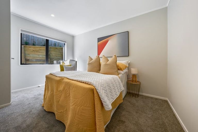 Photo of property in 168 Verbena Road, Birkdale, Auckland, 0626