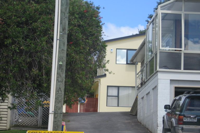 Photo of property in 1/14 Corunna Road, Milford, Auckland, 0620