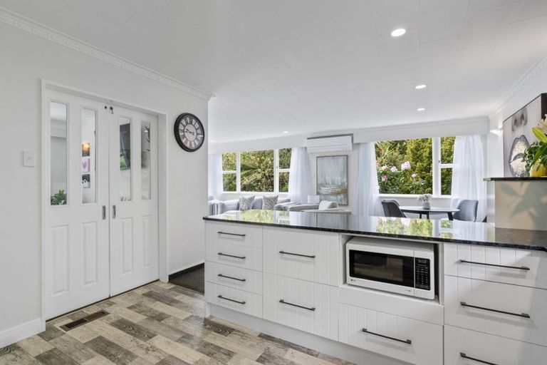 Photo of property in 18 Rata Road, Otatara, Invercargill, 9879