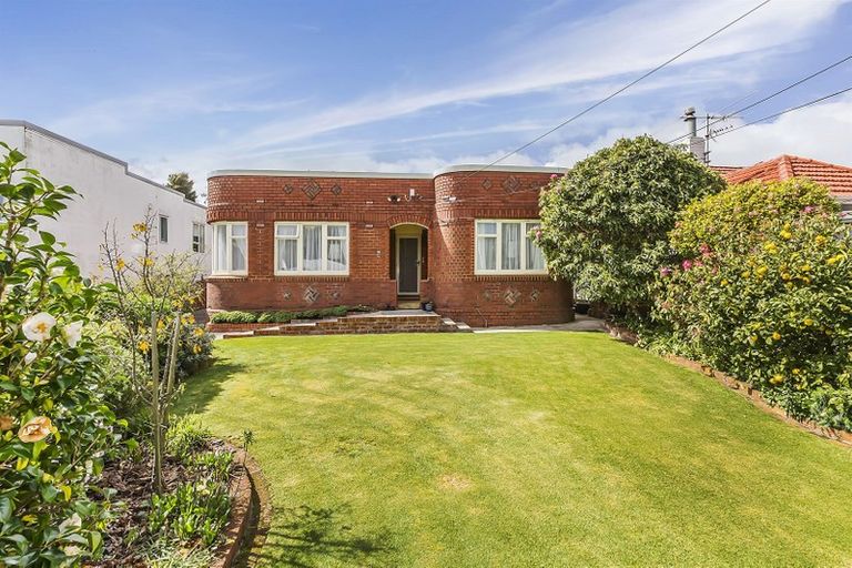 Photo of property in 20 Handyside Street, Tawa, Wellington, 5028