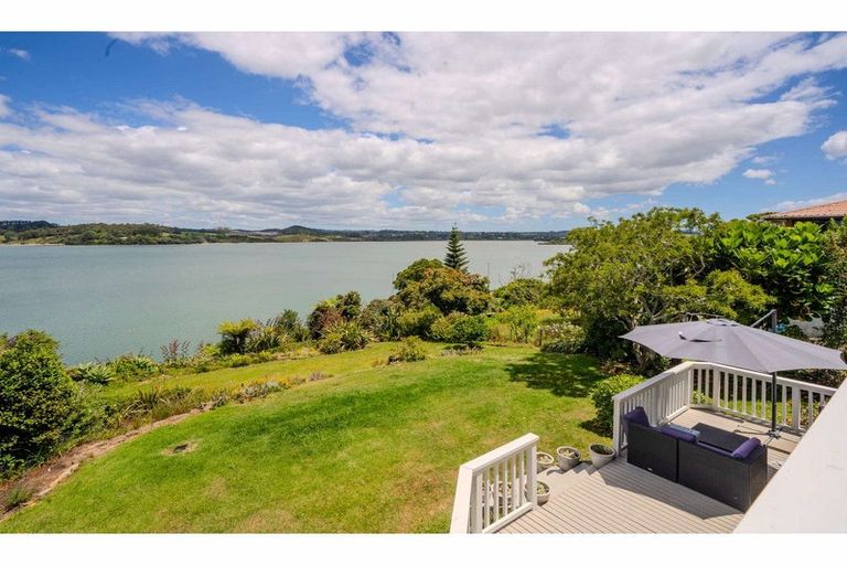 Photo of property in 54 Rangitane Loop Road, Kerikeri, 0294