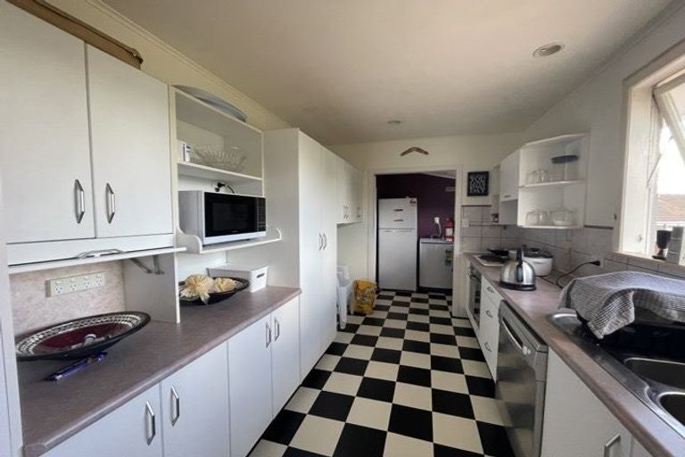 Photo of property in 34 Dellwood Avenue, Henderson, Auckland, 0612