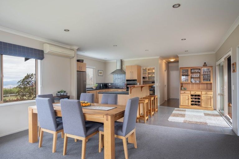 Photo of property in 63 Loch Views Road, Acacia Bay, Taupo, 3385