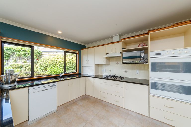 Photo of property in 40 Kilkenny Place, Fitzherbert, Palmerston North, 4410