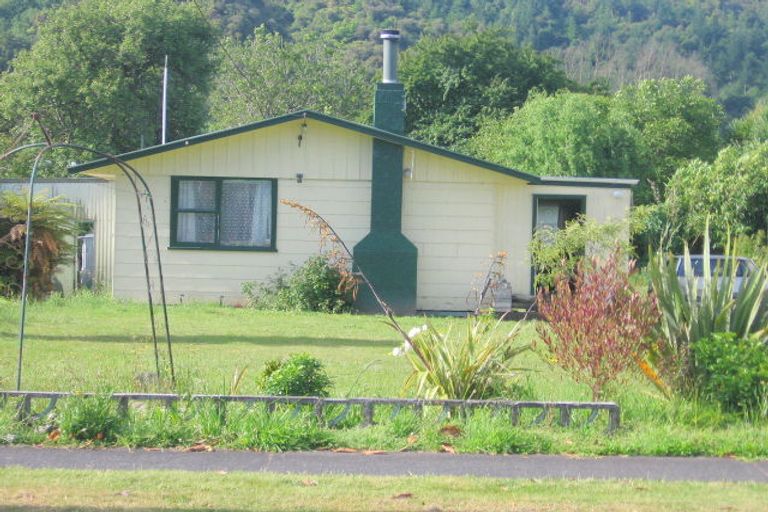 Photo of property in 16 Tumoana Street, Taumarunui, 3920