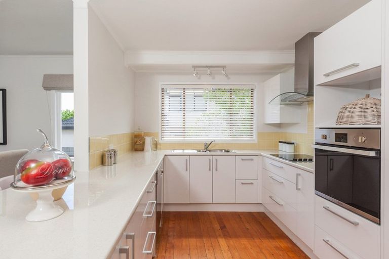 Photo of property in 1/30 Eastern Beach Road, Eastern Beach, Auckland, 2012