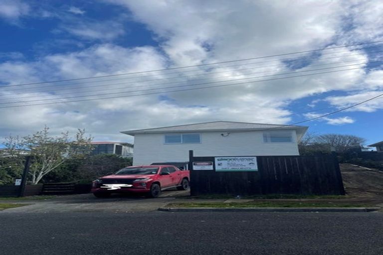 Photo of property in 77 Mould Street, Waitara, 4320