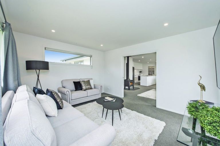 Photo of property in 16 Hobbs Street, Hororata, 7572