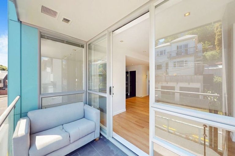 Photo of property in 4h/1 Hanson Street, Mount Cook, Wellington, 6021