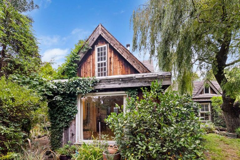 Photo of property in 33 Bank Street, Amberley, 7410